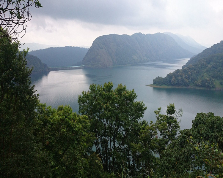 cheruthoni dam