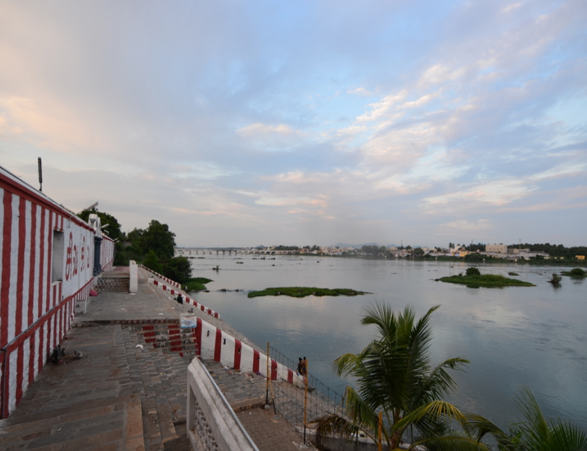 bhavani river near sangameshwarar temple tamilnadu